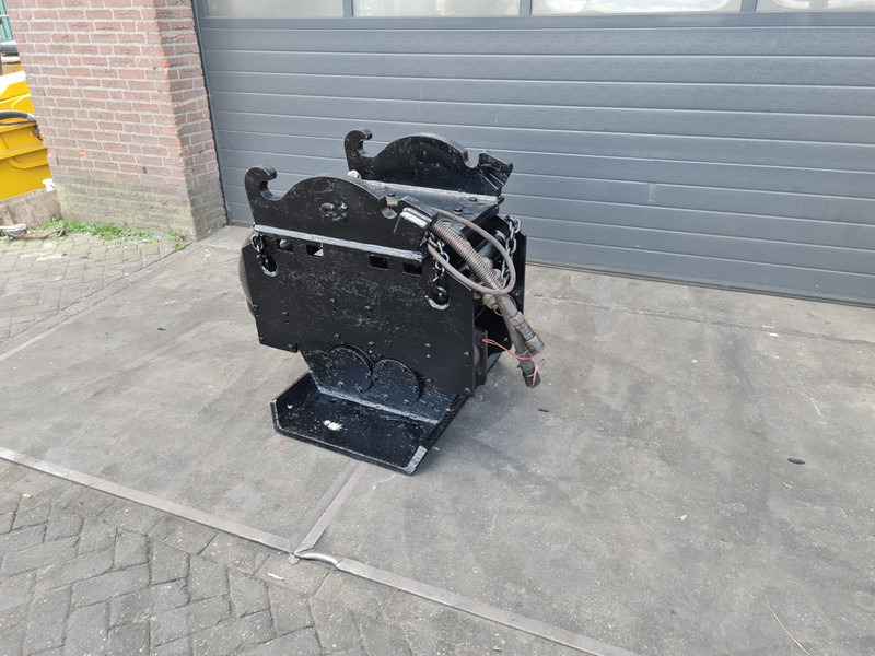 Trilblok cw 30 vibration plate dehaco npk verachtert cat - Vibracijska plošča: slika 1 Trilblok cw 30 vibration plate dehaco npk verachtert cat - Vibracijska plošča: slika 1