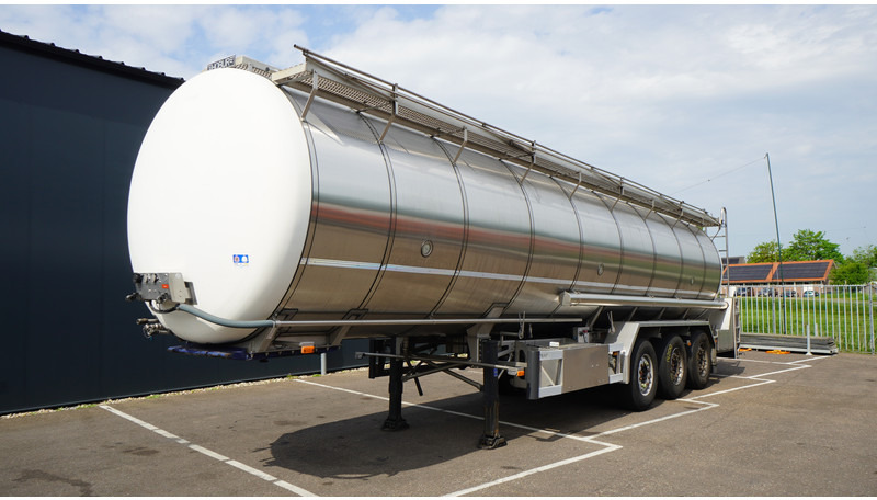 Burg 3 AXLE FOOD TRAILER 38.200LTR - Polprikolica cisterna: slika 2 Burg 3 AXLE FOOD TRAILER 38.200LTR - Polprikolica cisterna: slika 2