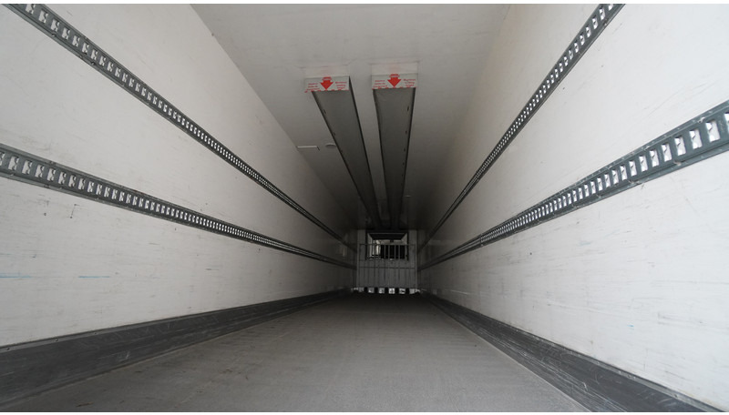 Chereau 3 AXLE FRIGO TRAILER THERMO KING SLX-E 300 - Polprikolica hladilnik: slika 4 Chereau 3 AXLE FRIGO TRAILER THERMO KING SLX-E 300 - Polprikolica hladilnik: slika 4