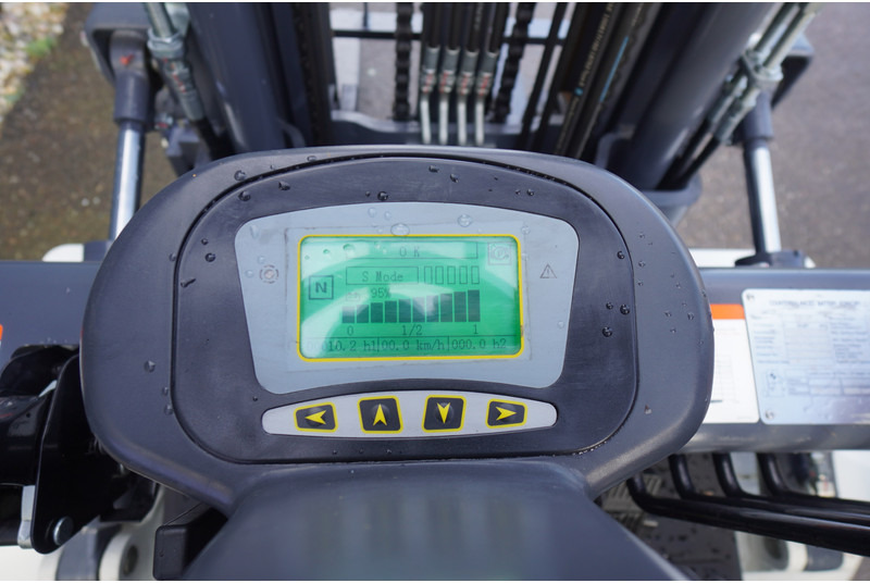 Eurotrac FE 30 ECO ELECTRIC FORKLIFT - Gradbeni stroj: slika 5 Eurotrac FE 30 ECO ELECTRIC FORKLIFT - Gradbeni stroj: slika 5