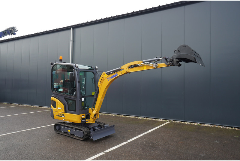 XCMG XE20E MINI CRAWLER DIGGER WITH BUCKETS - Gradbeni stroj: slika 4 XCMG XE20E MINI CRAWLER DIGGER WITH BUCKETS - Gradbeni stroj: slika 4