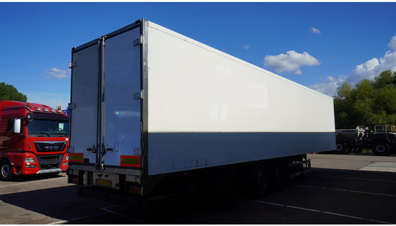 H.T.F. 3 AXLE FRIGO TRAILER CARRIER VECTOR 1800 - Polprikolica hladilnik: slika 5 H.T.F. 3 AXLE FRIGO TRAILER CARRIER VECTOR 1800 - Polprikolica hladilnik: slika 5