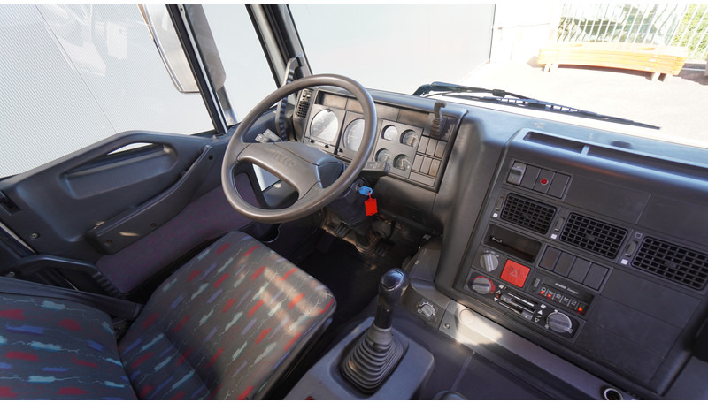 Iveco EUROTRAKKER CURSOR 350 6X4 FALTBED WITH PALFINGER PK 20002 CRANE - Tovornjak z dvigalom: slika 5 Iveco EUROTRAKKER CURSOR 350 6X4 FALTBED WITH PALFINGER PK 20002 CRANE - Tovornjak z dvigalom: slika 5