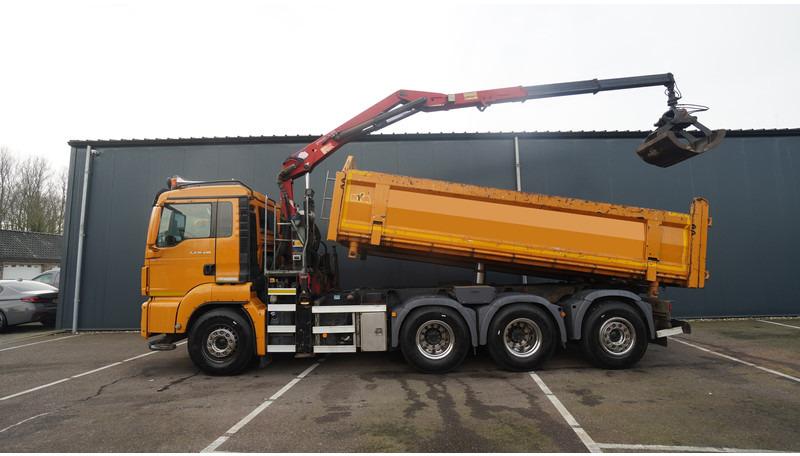 MAN TGS 35.440 8X4 2 SIDE TIPPER WITH HMF Z 1943 CRANE 415.000KM - Tovornjak z dvigalom: slika 1 MAN TGS 35.440 8X4 2 SIDE TIPPER WITH HMF Z 1943 CRANE 415.000KM - Tovornjak z dvigalom: slika 1