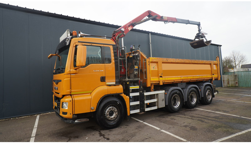 MAN TGS 35.440 8X4 2 SIDE TIPPER WITH HMF Z 1943 CRANE 415.000KM - Tovornjak z dvigalom: slika 3 MAN TGS 35.440 8X4 2 SIDE TIPPER WITH HMF Z 1943 CRANE 415.000KM - Tovornjak z dvigalom: slika 3