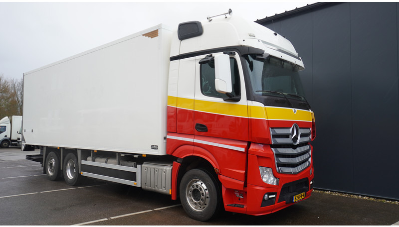 Mercedes-Benz ACTROS 2745 6X2 FRIGO 860.000KM - Tovornjak hladilnik: slika 4 Mercedes-Benz ACTROS 2745 6X2 FRIGO 860.000KM - Tovornjak hladilnik: slika 4