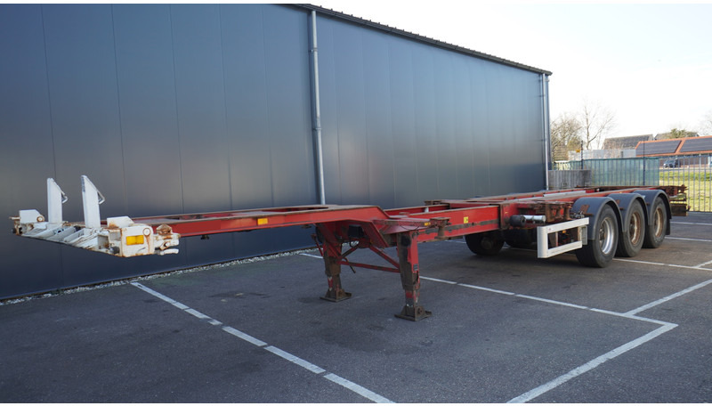 Renders 3 AXLE EXTENDABLE CONTAINER TRANSPORT TRAILER - Kontejnerska polprikolica/ Polprikolica z zamenljivim tovoriščem: slika 2 Renders 3 AXLE EXTENDABLE CONTAINER TRANSPORT TRAILER - Kontejnerska polprikolica/ Polprikolica z zamenljivim tovoriščem: slika 2