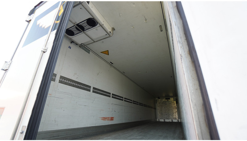 Schmitz Cargobull 3 AXLE FRIGO TRAILER THERMO KING SLX-SPECTRUM R-425A - Polprikolica hladilnik: slika 4 Schmitz Cargobull 3 AXLE FRIGO TRAILER THERMO KING SLX-SPECTRUM R-425A - Polprikolica hladilnik: slika 4