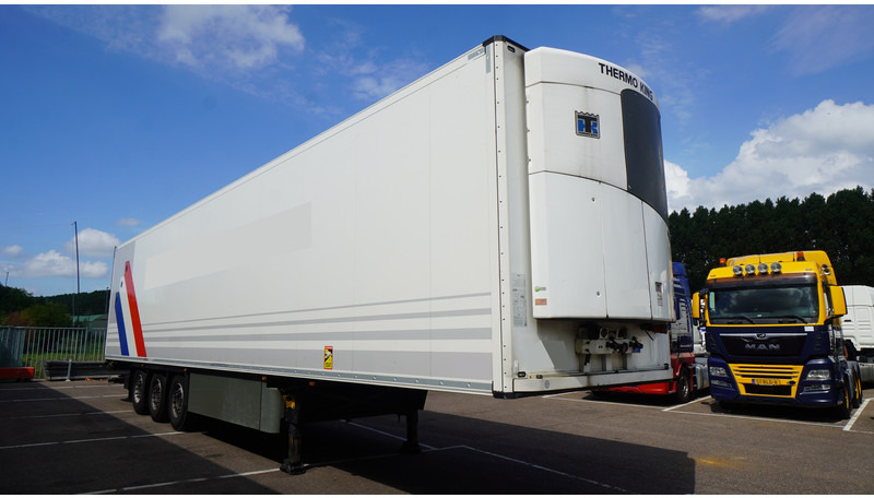 Schmitz Cargobull 3 AXLE FRIGO TRAILER WITH THERMO KING SLX I BI-TEMP - Polprikolica hladilnik: slika 3 Schmitz Cargobull 3 AXLE FRIGO TRAILER WITH THERMO KING SLX I BI-TEMP - Polprikolica hladilnik: slika 3