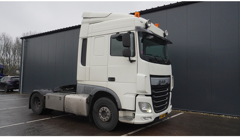 DAF XF 440 SPACECAB EURO 6 872.000KM - Vlačilec: slika 4 DAF XF 440 SPACECAB EURO 6 872.000KM - Vlačilec: slika 4