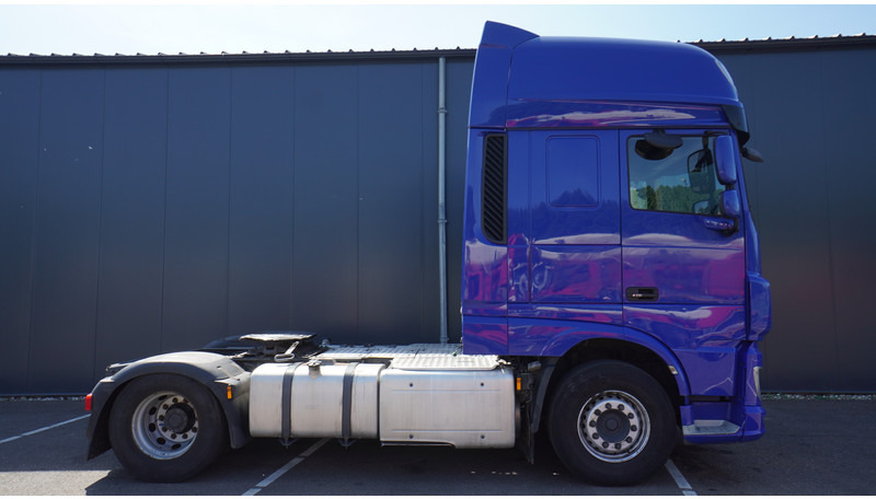 DAF XF 460 EURO 6 SSC 885.000km - Vlačilec: slika 2 DAF XF 460 EURO 6 SSC 885.000km - Vlačilec: slika 2