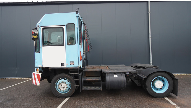 Kalmar ST 122 TERMINAL TRUCK 25 KM - Vlačilec: slika 1 Kalmar ST 122 TERMINAL TRUCK 25 KM - Vlačilec: slika 1