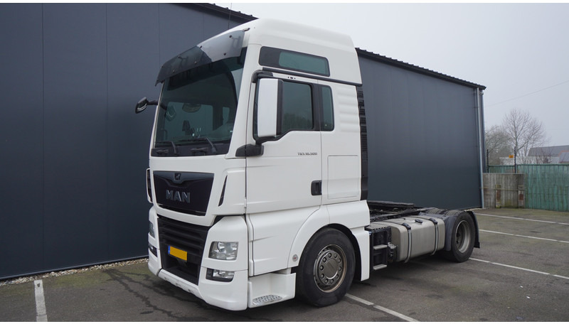 MAN TGX 18.500 XXL MEGA 752.000KM - Vlačilec: slika 3 MAN TGX 18.500 XXL MEGA 752.000KM - Vlačilec: slika 3