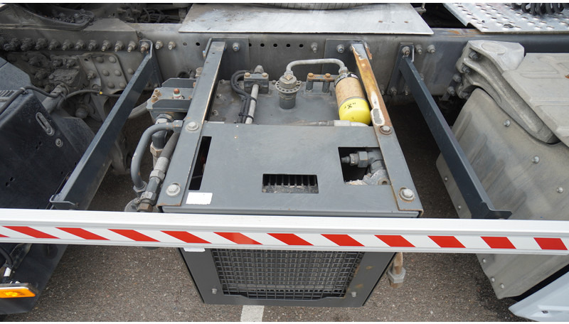 Volvo FH 420 ADR GLOBETROTTER EURO 6 769.000KM COMPRESSOR - Vlačilec: slika 5 Volvo FH 420 ADR GLOBETROTTER EURO 6 769.000KM COMPRESSOR - Vlačilec: slika 5