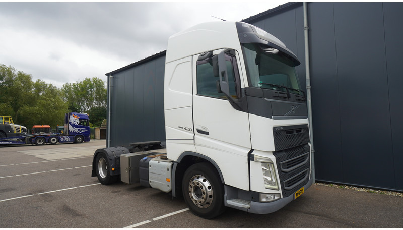 Volvo FH 420 GLOBETROTTER EURO 6 - Vlačilec: slika 4 Volvo FH 420 GLOBETROTTER EURO 6 - Vlačilec: slika 4