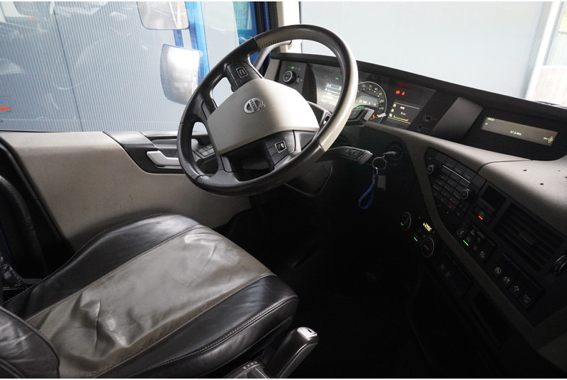 Volvo FH 540 6X2 XL SHOWTRUCK 4-SEATS 455.000KM - Vlačilec: slika 5 Volvo FH 540 6X2 XL SHOWTRUCK 4-SEATS 455.000KM - Vlačilec: slika 5