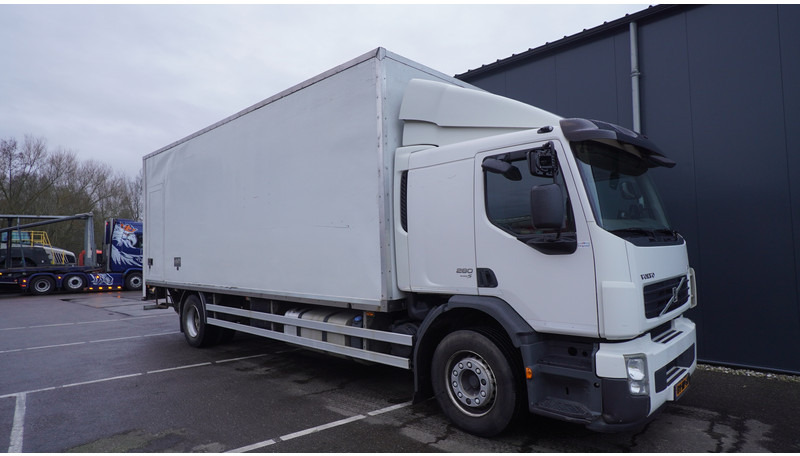 Volvo FE 280 CLOSED BOX 354.000KM MANUAL GEARBOX - Tovornjak zabojnik: slika 4 Volvo FE 280 CLOSED BOX 354.000KM MANUAL GEARBOX - Tovornjak zabojnik: slika 4