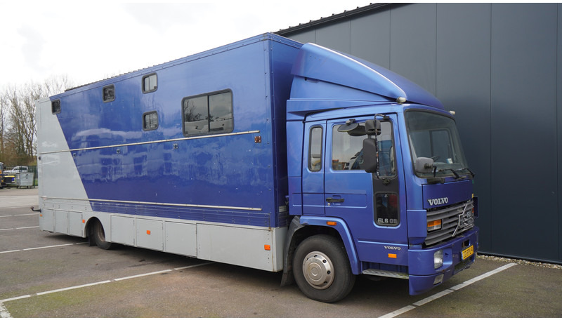 Volvo FL 6-9 HORSE TRANSPORT 341.000KM MANUAL GEARBOX - Tovornjak za prevoz konj: slika 4 Volvo FL 6-9 HORSE TRANSPORT 341.000KM MANUAL GEARBOX - Tovornjak za prevoz konj: slika 4