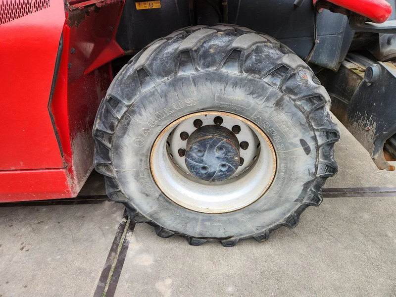 MAGNI 5.35, 2015, 35M, Airco, Remote, 8990H, First owner lizing MAGNI 5.35, 2015, 35M, Airco, Remote, 8990H, First owner: slika 19