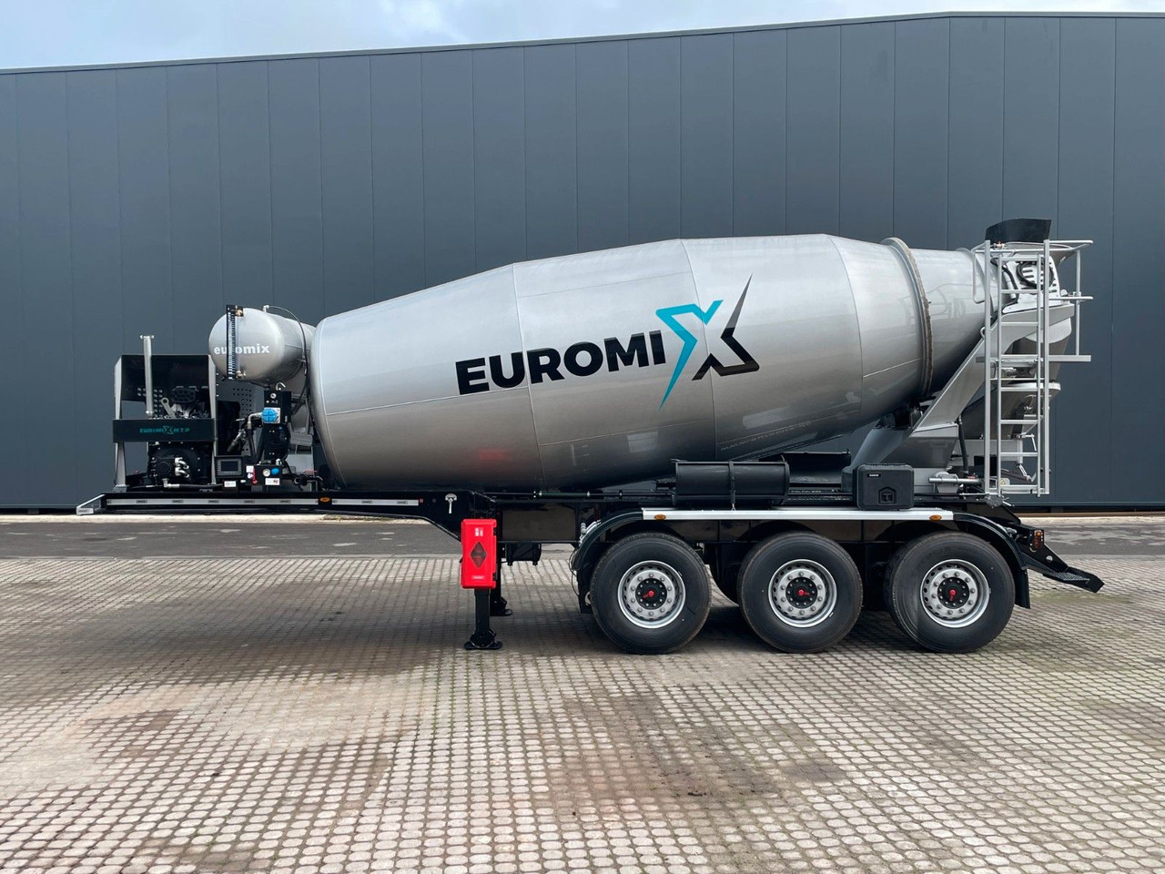 EUROMIX MTP - 12m³ Betonmischer-Auflieger - Avtomešalec: slika 1 EUROMIX MTP - 12m³ Betonmischer-Auflieger - Avtomešalec: slika 1