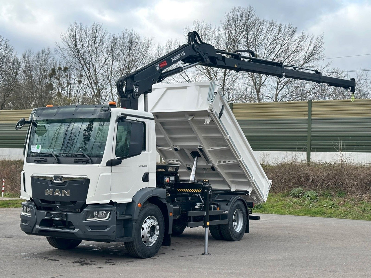 MAN TGM 18.320 4x2 Euro6e Hiab X-HiDuo 138DS-3 - Tovornjak z dvigalom: slika 1 MAN TGM 18.320 4x2 Euro6e Hiab X-HiDuo 138DS-3 - Tovornjak z dvigalom: slika 1