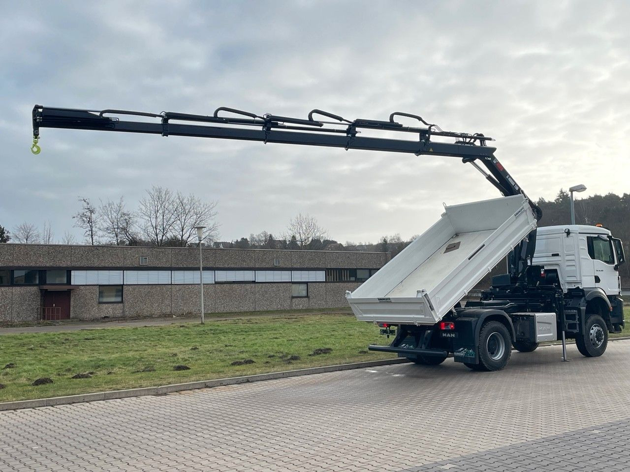 MAN TGS 18.400 TG3 4x4 Euro6e Hiab X-HiDuo 138DS-4 - Tovornjak prekucnik, Tovornjak z dvigalom: slika 4 MAN TGS 18.400 TG3 4x4 Euro6e Hiab X-HiDuo 138DS-4 - Tovornjak prekucnik, Tovornjak z dvigalom: slika 4