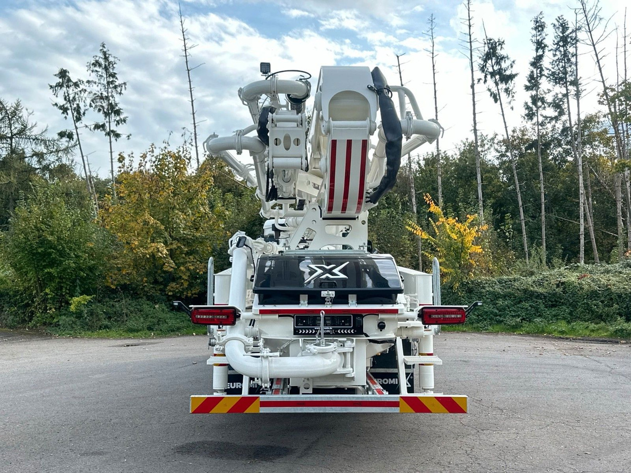 MAN TGS 26.510 6x4 SWAN TSP 38-5 160RZ ( 38m ) - Avtomešalec: slika 5 MAN TGS 26.510 6x4 SWAN TSP 38-5 160RZ ( 38m ) - Avtomešalec: slika 5