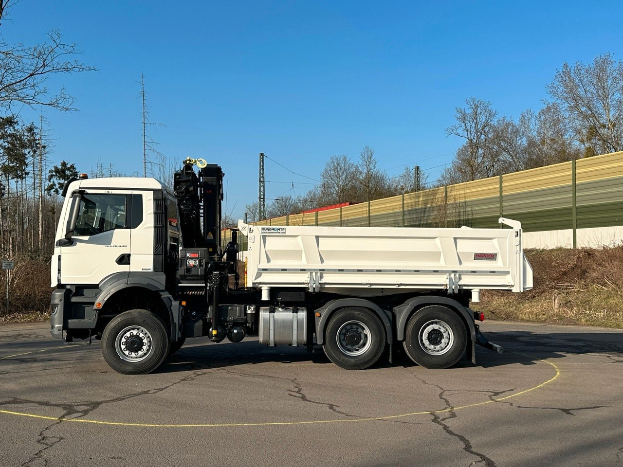 MAN TGS 28.440 6x4-4/3-Seiten- Kipper / Hiab 228-6 - Tovornjak prekucnik, Tovornjak z dvigalom: slika 5 MAN TGS 28.440 6x4-4/3-Seiten- Kipper / Hiab 228-6 - Tovornjak prekucnik, Tovornjak z dvigalom: slika 5