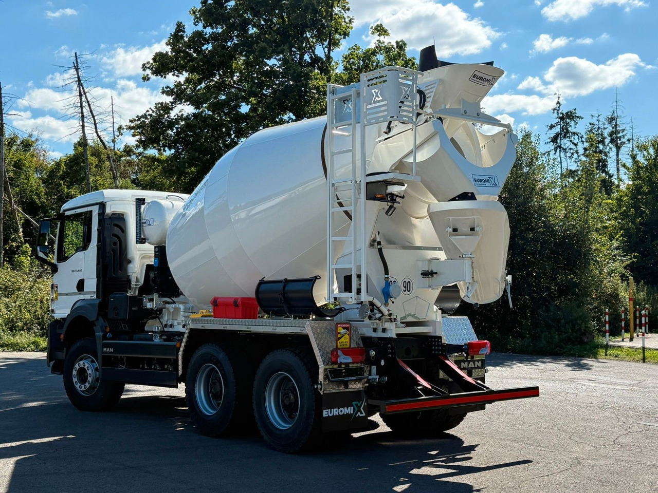 MAN TGS 33.440 / 6X4 Euro6e Euromix MTP EM 7 L - Avtomešalec: slika 4 MAN TGS 33.440 / 6X4 Euro6e Euromix MTP EM 7 L - Avtomešalec: slika 4