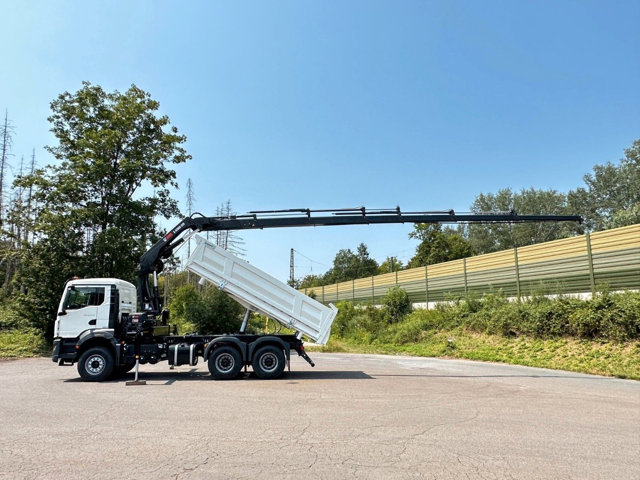 MAN TGS 33.440 6x4 /3-Seiten- Kipper / HIAB 228-6 - Tovornjak prekucnik, Tovornjak z dvigalom: slika 4 MAN TGS 33.440 6x4 /3-Seiten- Kipper / HIAB 228-6 - Tovornjak prekucnik, Tovornjak z dvigalom: slika 4