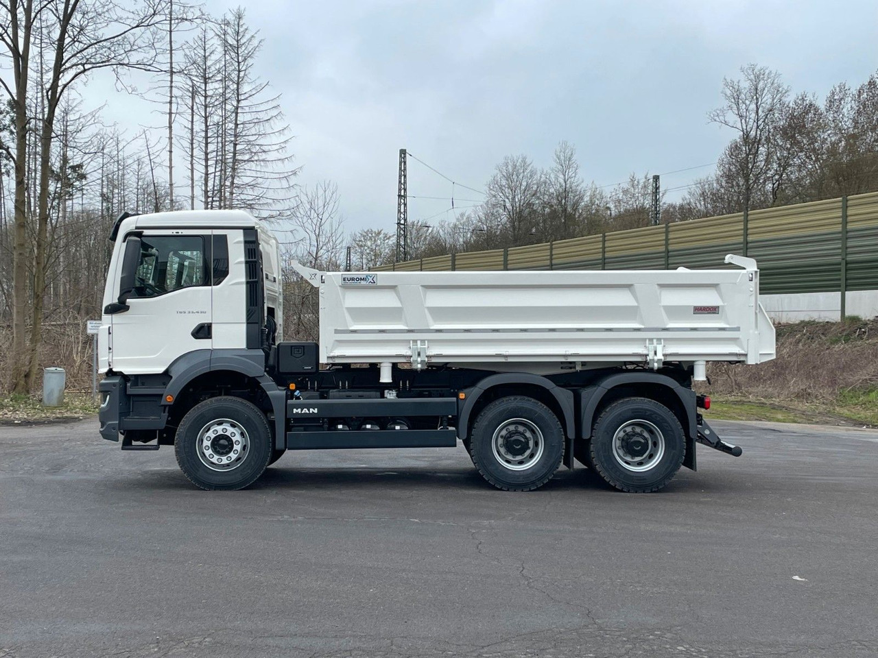 MAN TGS 33.440 6x4 /Euro6 3-Seiten-Kipper EuromixMTP - Tovornjak prekucnik: slika 4 MAN TGS 33.440 6x4 /Euro6 3-Seiten-Kipper EuromixMTP - Tovornjak prekucnik: slika 4