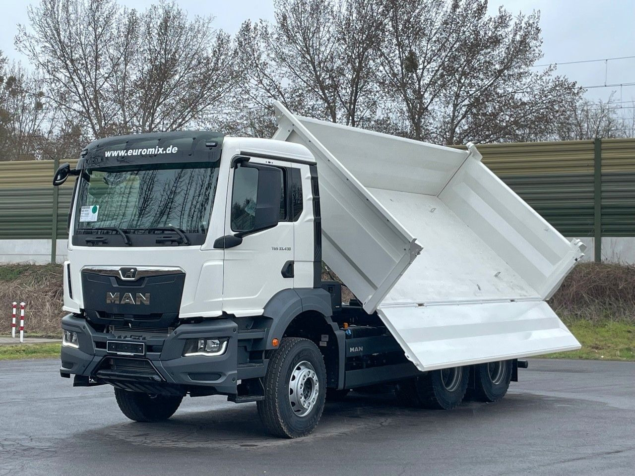 MAN TGS 33.440 6x4 /Euro6 3-Seiten-Kipper EuromixMTP - Tovornjak prekucnik: slika 1 MAN TGS 33.440 6x4 /Euro6 3-Seiten-Kipper EuromixMTP - Tovornjak prekucnik: slika 1