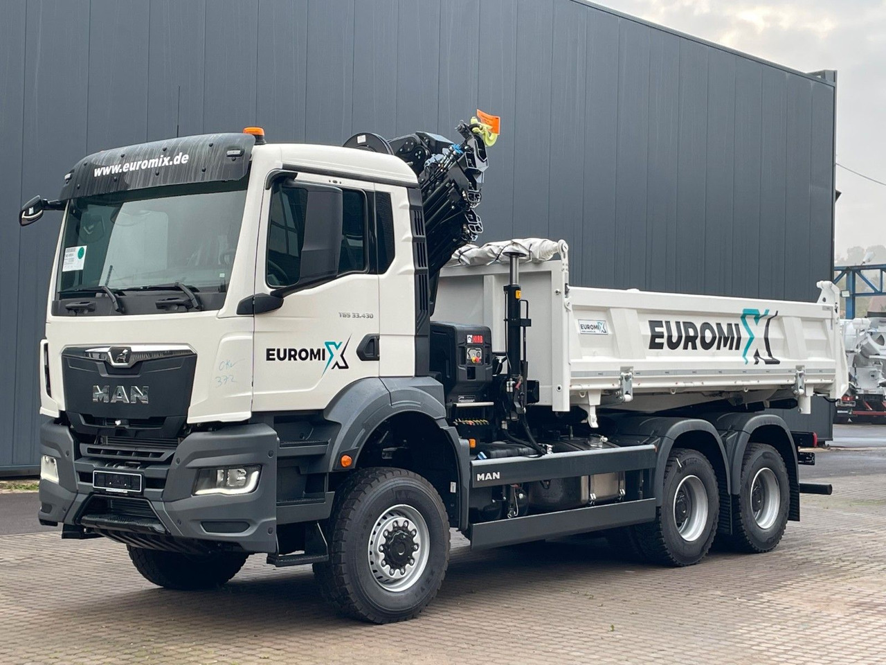 MAN TGS 33.440 6x6 /3-Seiten- Kipper / HIAB 228-6 - Tovornjak prekucnik, Tovornjak z dvigalom: slika 3 MAN TGS 33.440 6x6 /3-Seiten- Kipper / HIAB 228-6 - Tovornjak prekucnik, Tovornjak z dvigalom: slika 3