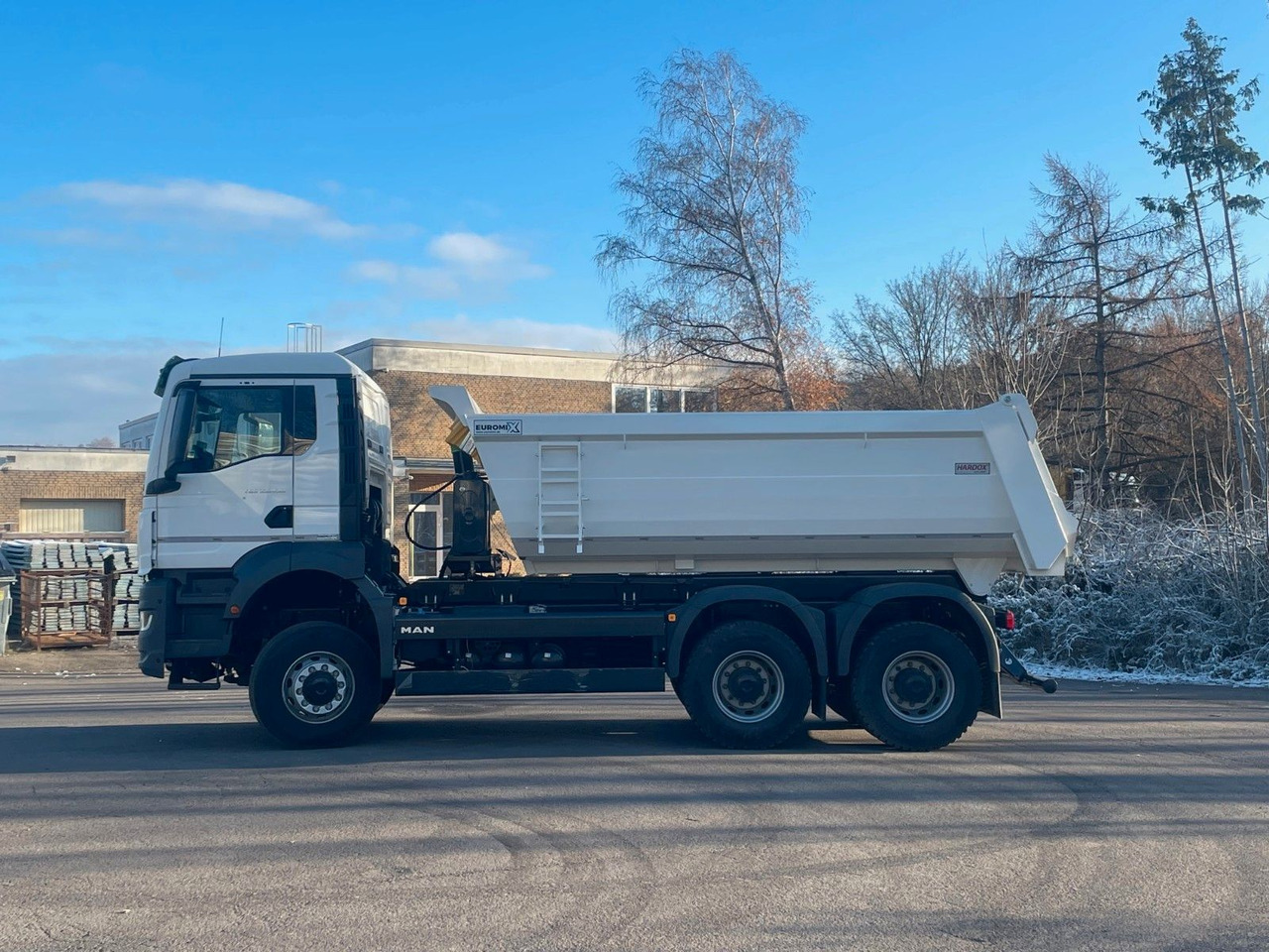 MAN TGS 33.440 6x6 /Euro6e Mulden-Kipper EuromixMTP - Tovornjak prekucnik: slika 4 MAN TGS 33.440 6x6 /Euro6e Mulden-Kipper EuromixMTP - Tovornjak prekucnik: slika 4
