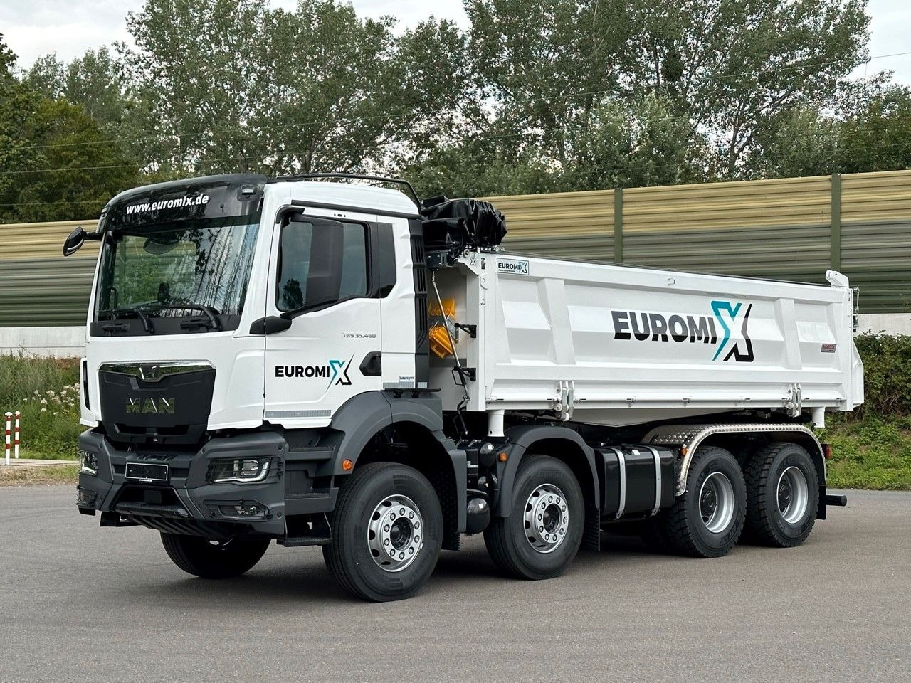 MAN TGS 35.480 8x4 EuromixMTP 3-Seiten-Kipper - Tovornjak prekucnik: slika 3 MAN TGS 35.480 8x4 EuromixMTP 3-Seiten-Kipper - Tovornjak prekucnik: slika 3
