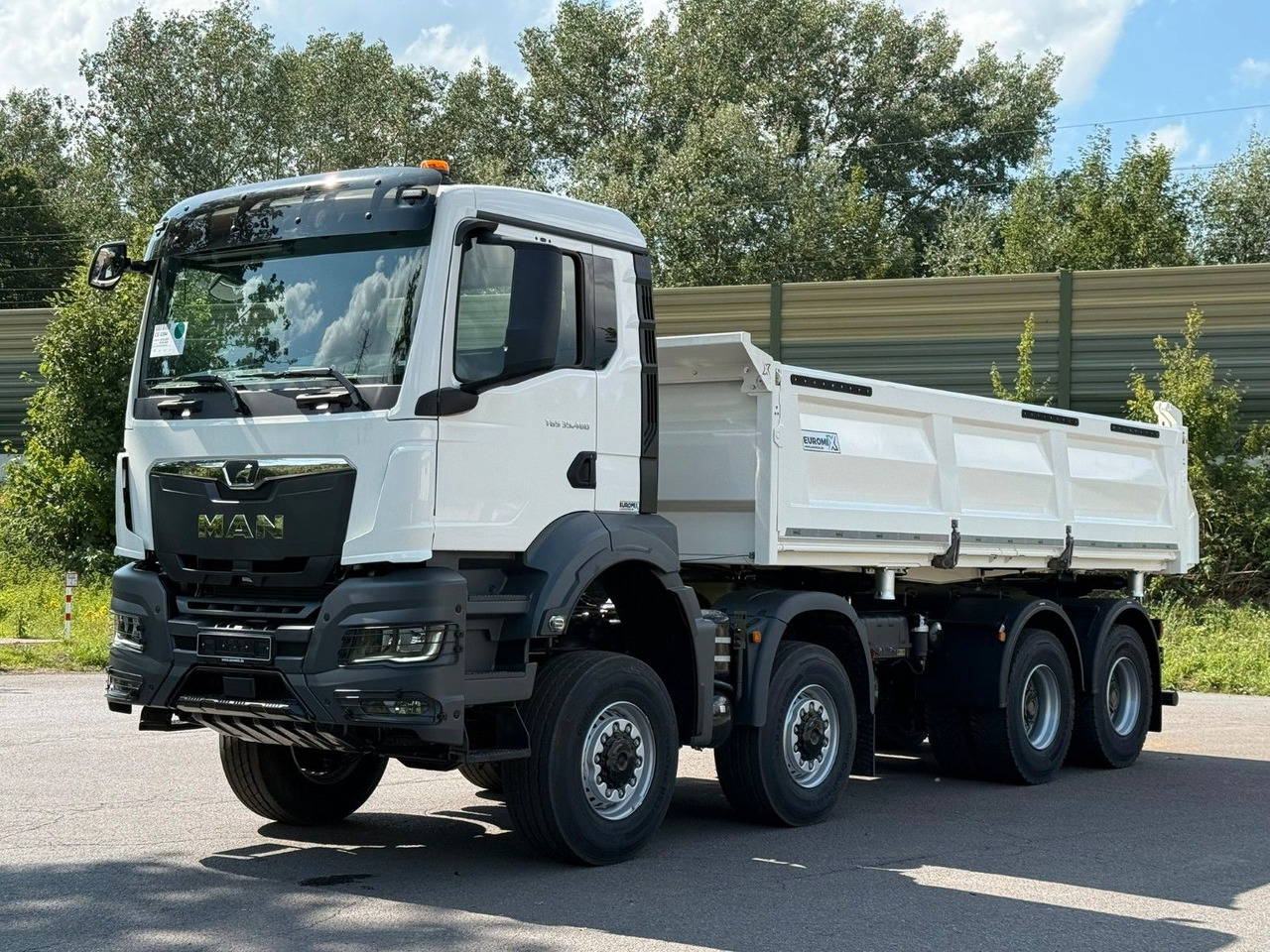 MAN TGS 35.480 8x8 EuromixMTP 3-Seiten-Kipper - Tovornjak prekucnik: slika 2 MAN TGS 35.480 8x8 EuromixMTP 3-Seiten-Kipper - Tovornjak prekucnik: slika 2