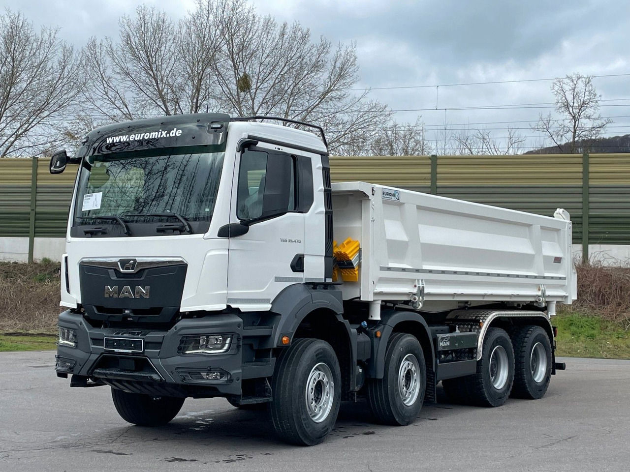 MAN TGS 35.520 8x4 EuromixMTP 3-Seiten-Kipper - Tovornjak prekucnik: slika 1 MAN TGS 35.520 8x4 EuromixMTP 3-Seiten-Kipper - Tovornjak prekucnik: slika 1