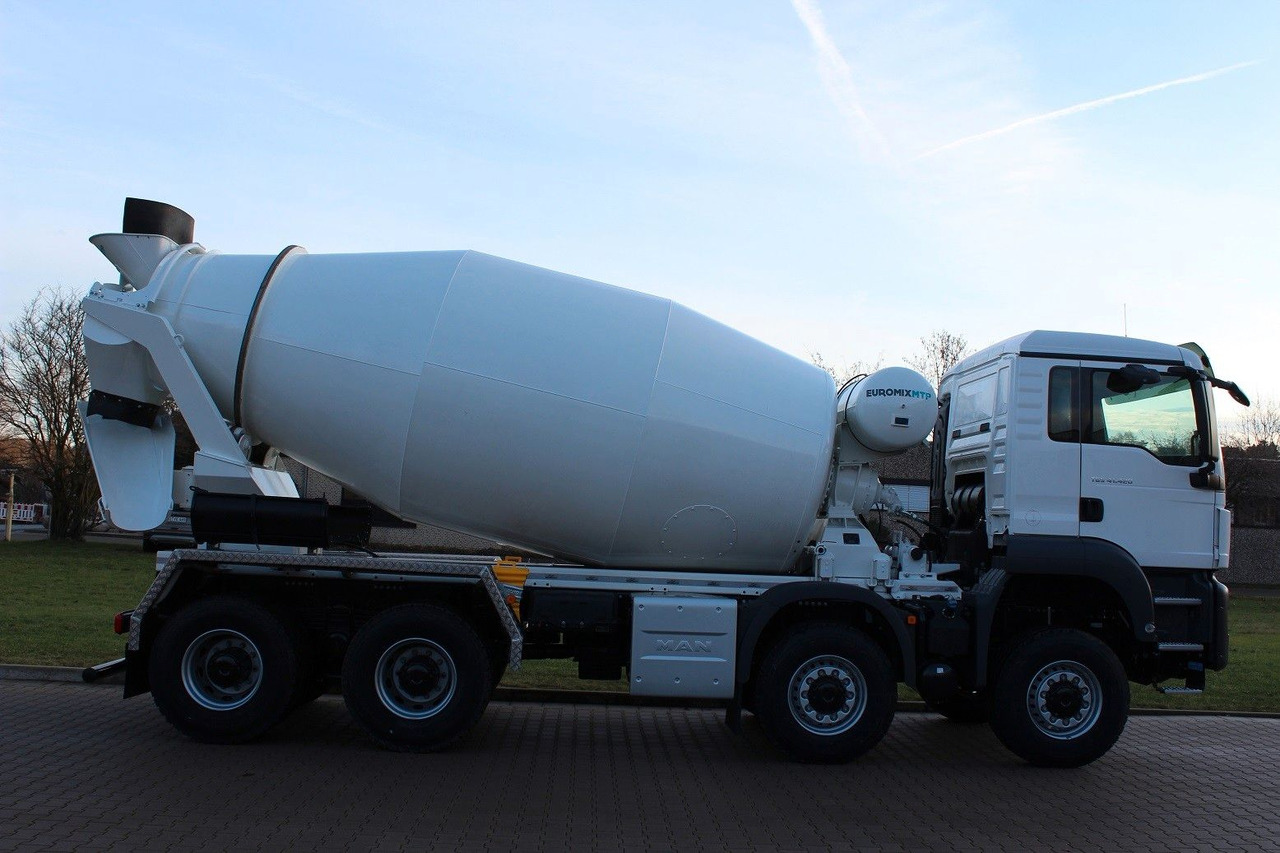MAN TGS 37.480 8x8 EuromixMTP EM 10 L MAN TGS 37.480 8x8 EuromixMTP EM 10 L - Avtomešalec: slika 4 MAN TGS 37.480 8x8 EuromixMTP EM 10 L MAN TGS 37.480 8x8 EuromixMTP EM 10 L - Avtomešalec: slika 4