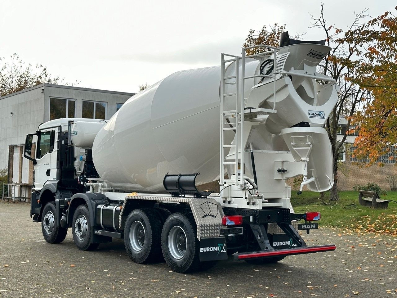 MAN TGS 41.440 8x4 /Euro6e Euromix EM 12 R - Avtomešalec: slika 5 MAN TGS 41.440 8x4 /Euro6e Euromix EM 12 R - Avtomešalec: slika 5