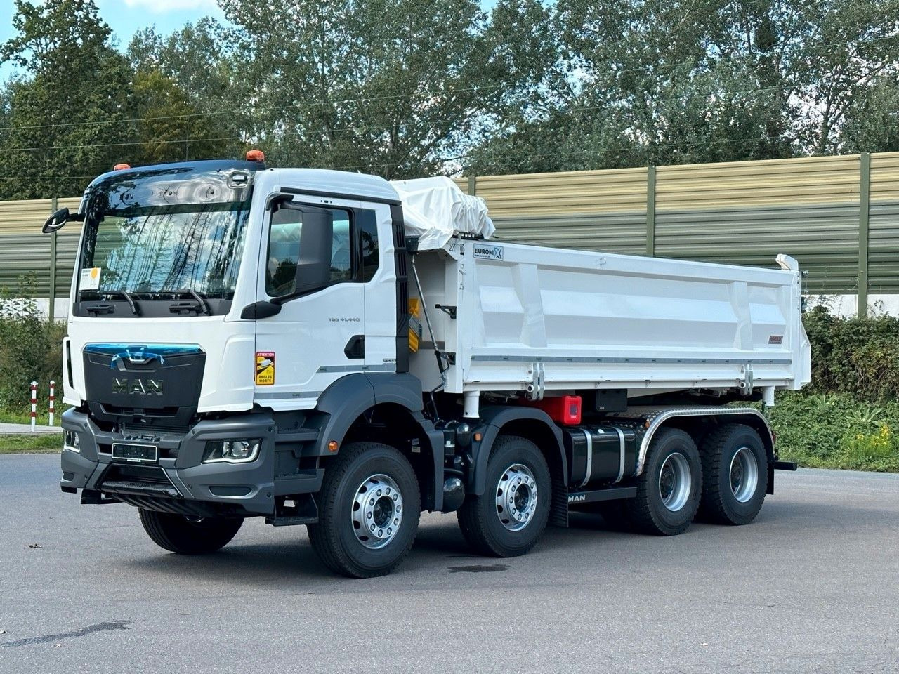 MAN TGS 41.440 8x4 EuromixMTP 3-Seiten-Kipper - Tovornjak prekucnik: slika 1 MAN TGS 41.440 8x4 EuromixMTP 3-Seiten-Kipper - Tovornjak prekucnik: slika 1