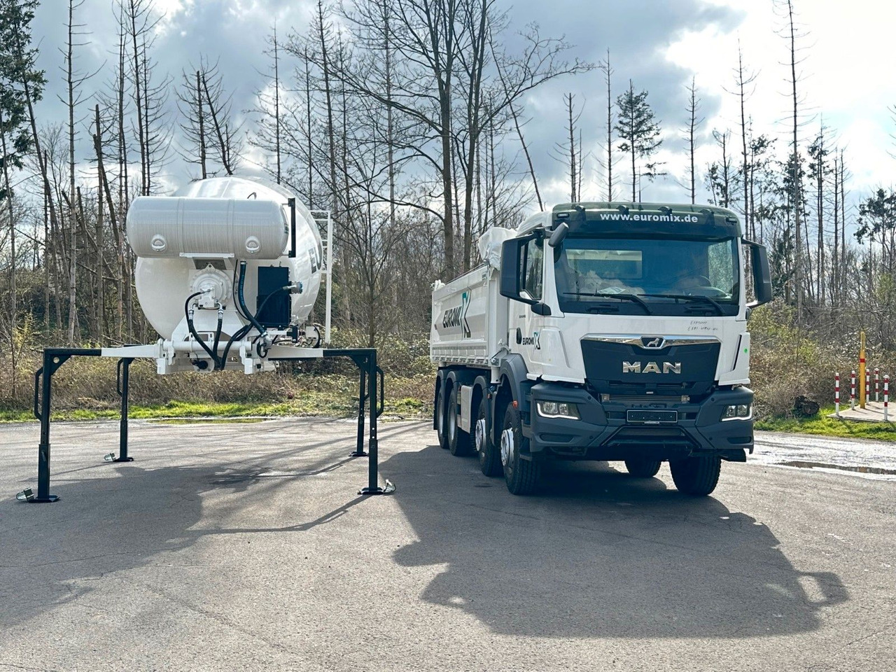 MAN TGS 41.440 8x4 WECHSELSYSTEM KIPPER+MISCHER - Avtomešalec: slika 2 MAN TGS 41.440 8x4 WECHSELSYSTEM KIPPER+MISCHER - Avtomešalec: slika 2