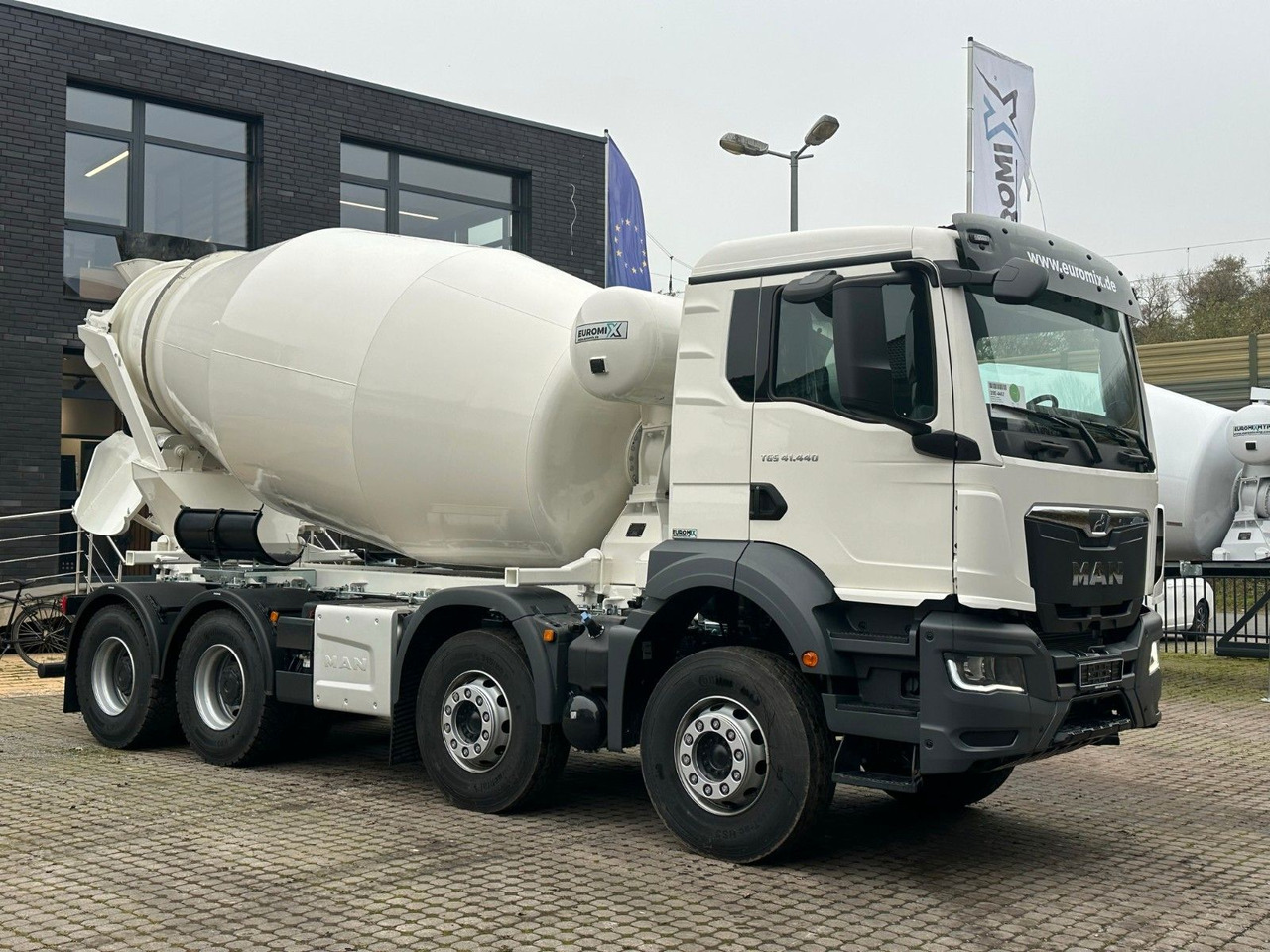 MAN TGS 41.480 8x4 WECHSELSYSTEM KIPPER+MISCHER - Tovornjak prekucnik: slika 5 MAN TGS 41.480 8x4 WECHSELSYSTEM KIPPER+MISCHER - Tovornjak prekucnik: slika 5