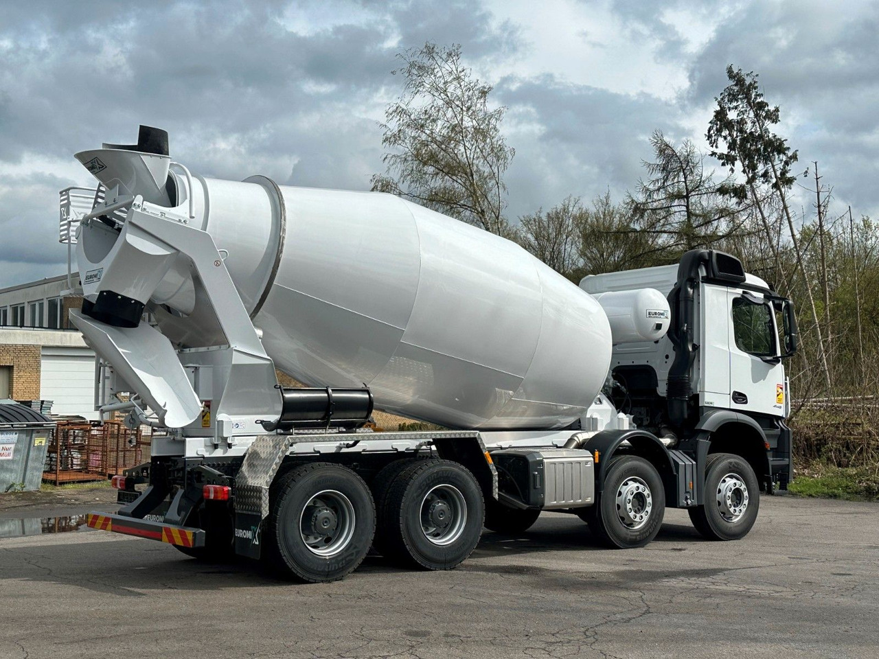 Avtomešalec Mercedes-Benz 4145 8X4 EuromixMTP EM 10 Fahrmischer: slika 9