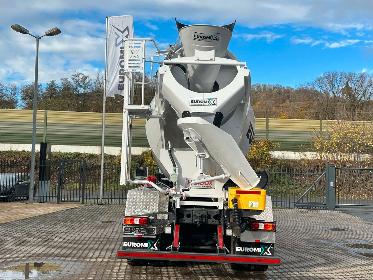 Mercedes-Benz Arocs 5 3540 8x4 EURO 6e EuromixMTP EM 9 L - Avtomešalec: slika 5 Mercedes-Benz Arocs 5 3540 8x4 EURO 6e EuromixMTP EM 9 L - Avtomešalec: slika 5
