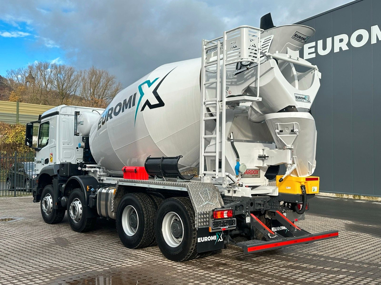 Mercedes-Benz Arocs 5 3540 8x4 EURO 6e EuromixMTP EM 9 L - Avtomešalec: slika 4 Mercedes-Benz Arocs 5 3540 8x4 EURO 6e EuromixMTP EM 9 L - Avtomešalec: slika 4