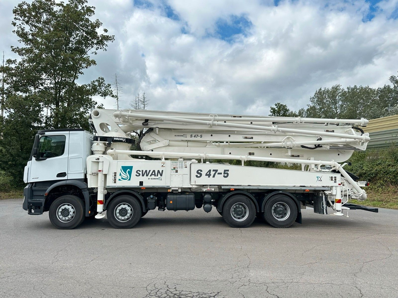 Mercedes-Benz Arocs 5 4142 8x4 SWAN TSP 47-5 160RZ ( 47m ) - Črpalka za beton: slika 4 Mercedes-Benz Arocs 5 4142 8x4 SWAN TSP 47-5 160RZ ( 47m ) - Črpalka za beton: slika 4