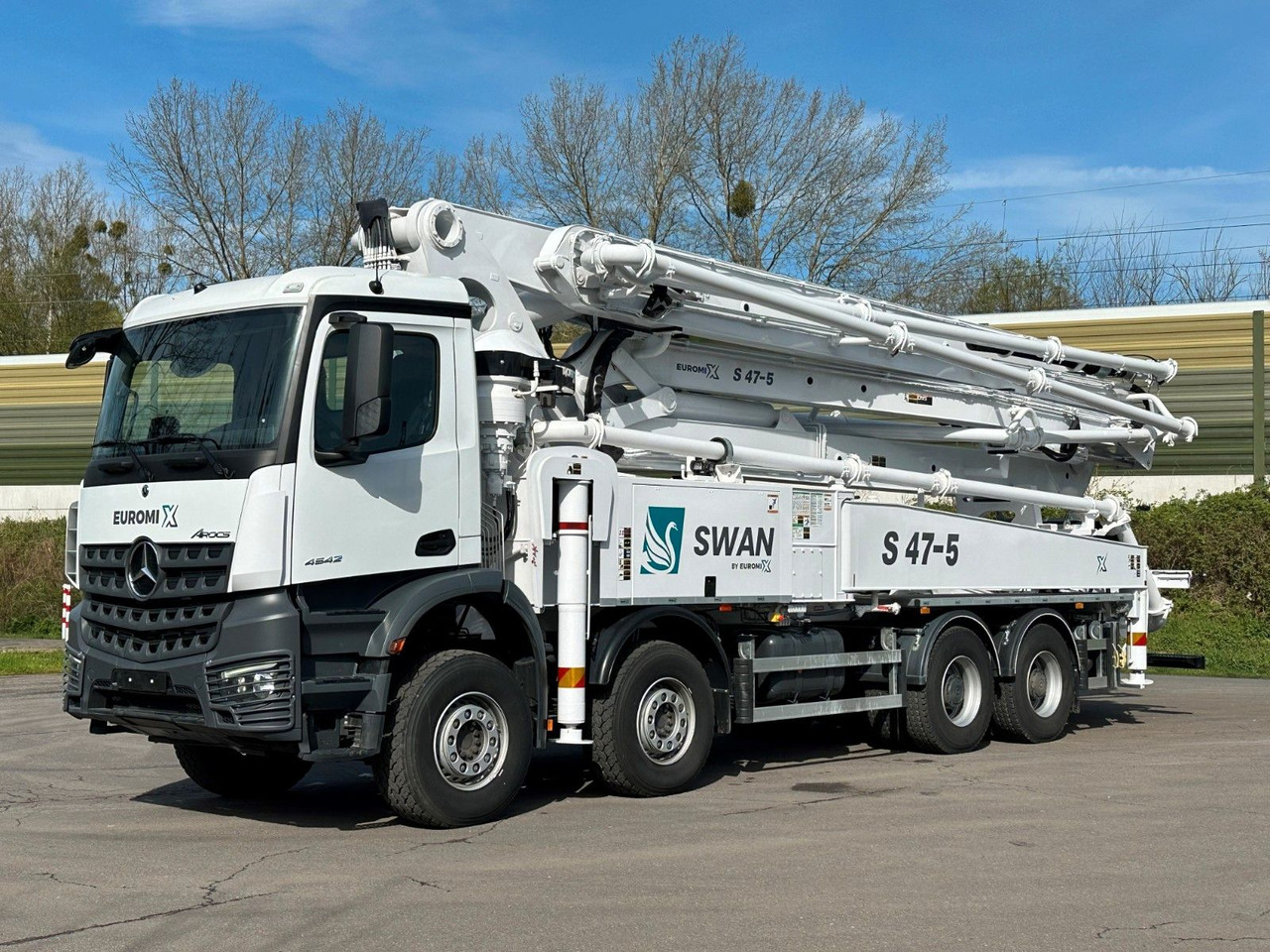 Mercedes-Benz Arocs 5 4542 8x4 SWAN TSP 47-5 160RZ ( 47m ) - Avtomešalec: slika 3 Mercedes-Benz Arocs 5 4542 8x4 SWAN TSP 47-5 160RZ ( 47m ) - Avtomešalec: slika 3