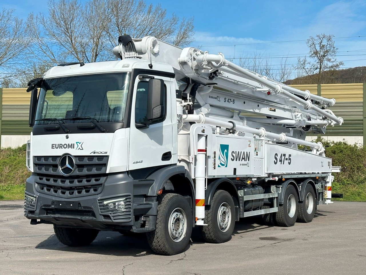 Mercedes-Benz Arocs 5 4542 8x4 SWAN TSP 47-5 160RZ ( 47m ) - Avtomešalec: slika 2 Mercedes-Benz Arocs 5 4542 8x4 SWAN TSP 47-5 160RZ ( 47m ) - Avtomešalec: slika 2