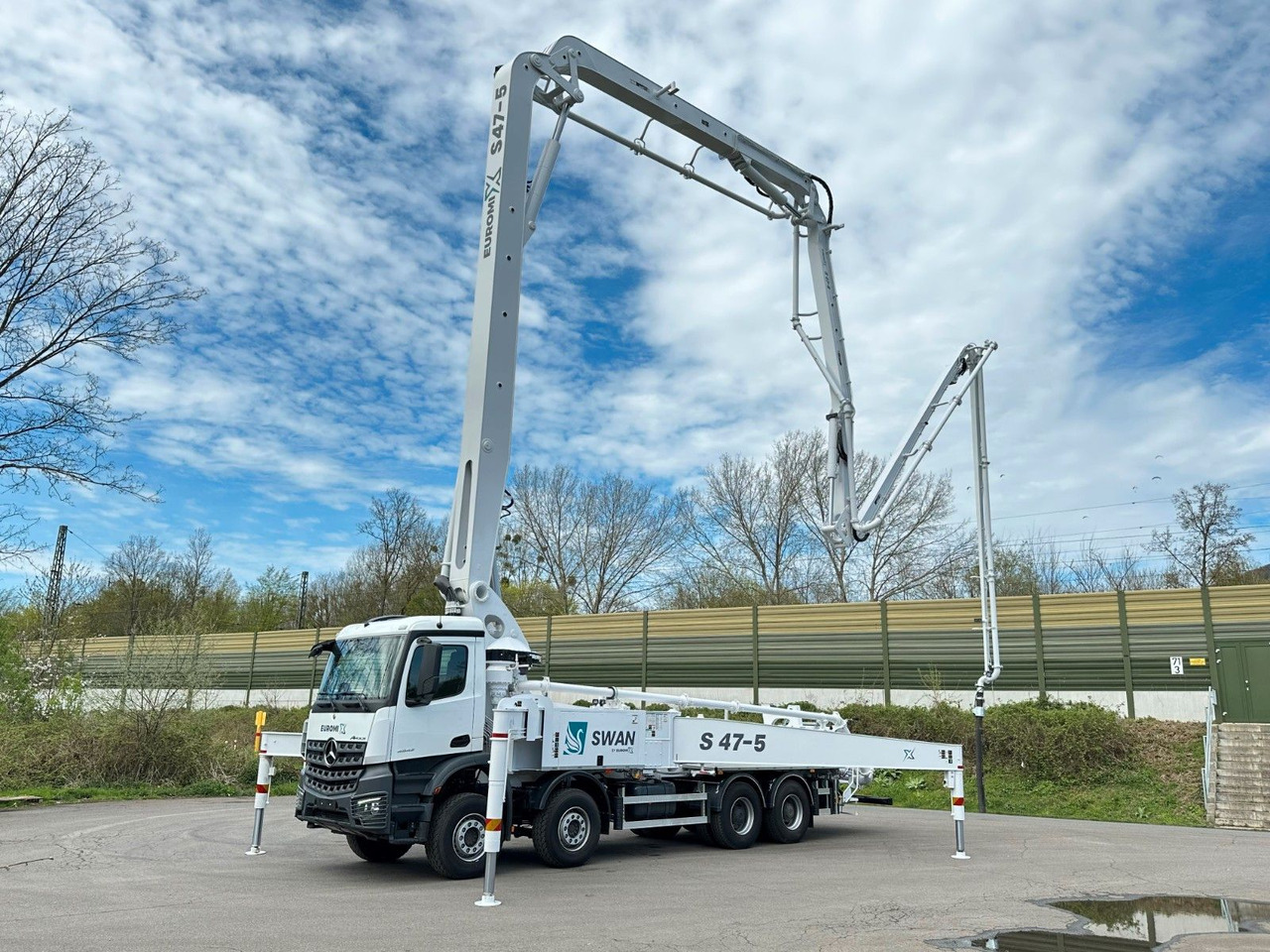 Mercedes-Benz Arocs 5 4542 8x4 SWAN TSP 47-5 160RZ ( 47m ) - Črpalka za beton: slika 2 Mercedes-Benz Arocs 5 4542 8x4 SWAN TSP 47-5 160RZ ( 47m ) - Črpalka za beton: slika 2