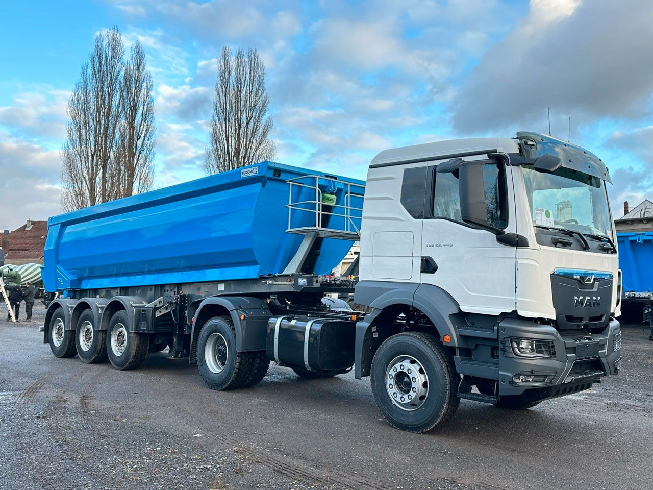 MAN TGS 22.440 4x2 Euro 2 EuromixMTP Kipper 27m³ MAN TGS 22.440 4x2 Euro 2 EuromixMTP Kipper 27m³ - Vlačilec: slika 1 MAN TGS 22.440 4x2 Euro 2 EuromixMTP Kipper 27m³ MAN TGS 22.440 4x2 Euro 2 EuromixMTP Kipper 27m³ - Vlačilec: slika 1